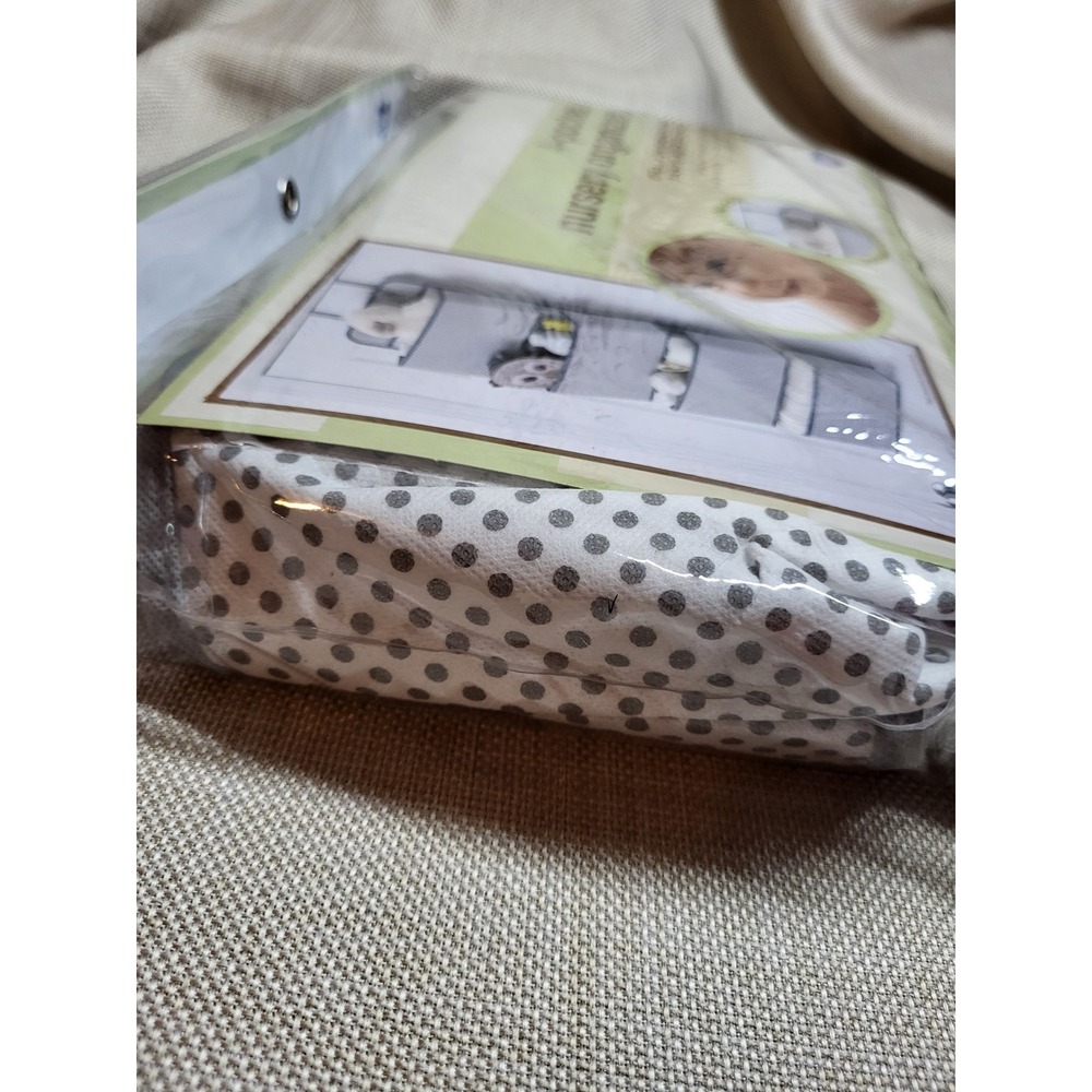 Delta Children 4-Pocket Nursery Organizer Over Door Gray White Polka Dot New - Picture 3 of 5